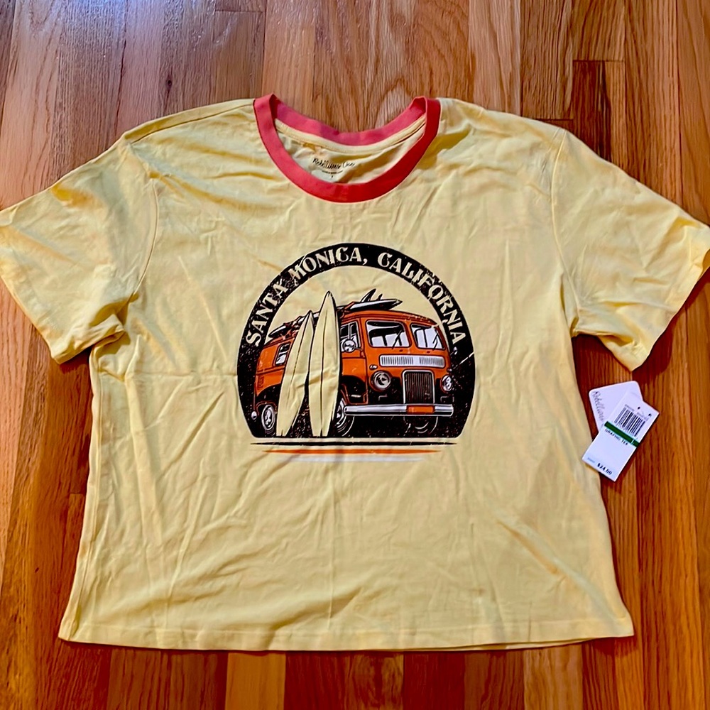 NWT Rebellious One Cropped Tee Size Large